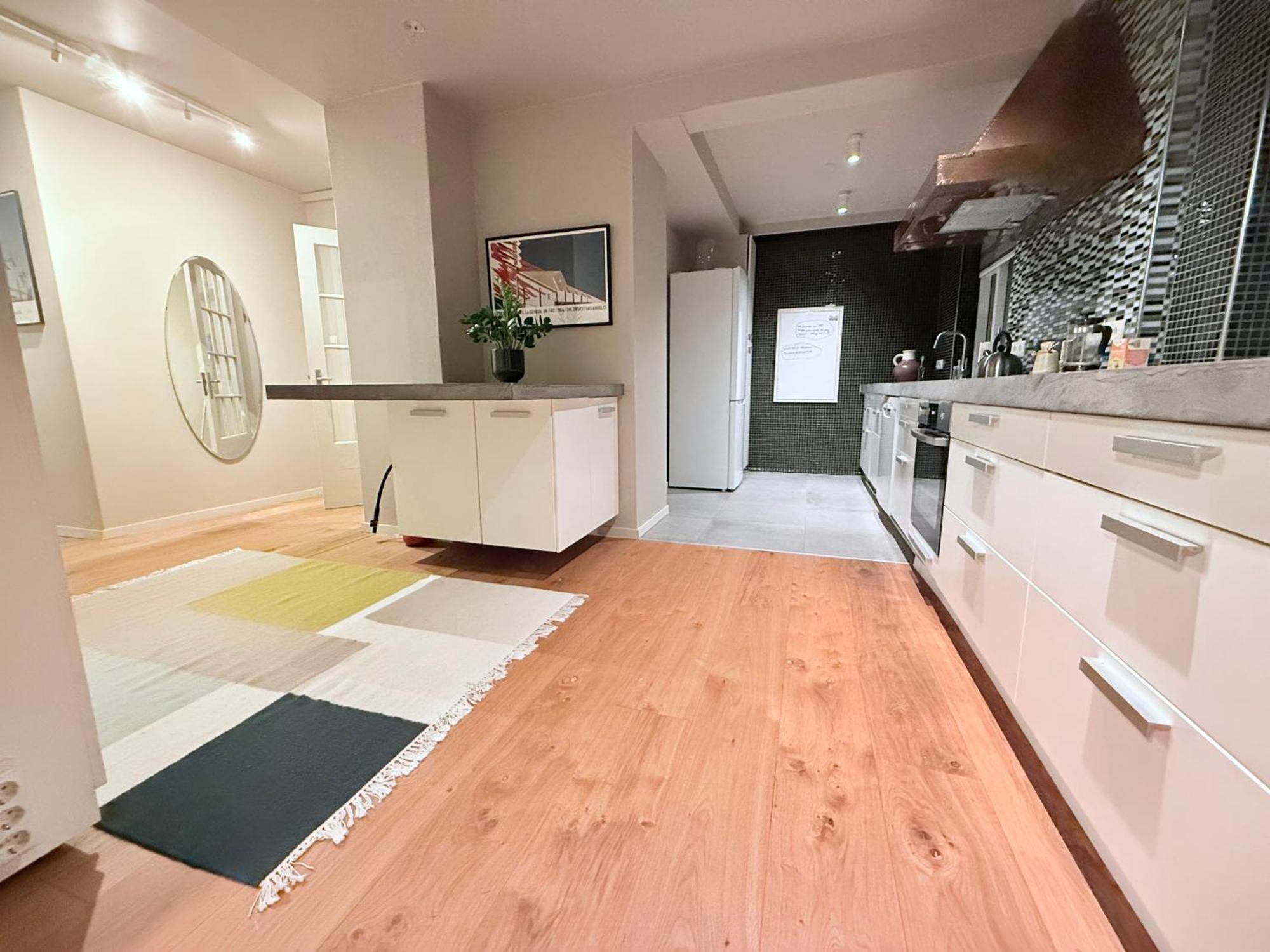 Cozy , Sleeps 4, 10 Min To Downtown, Family-friendly Reykjavik