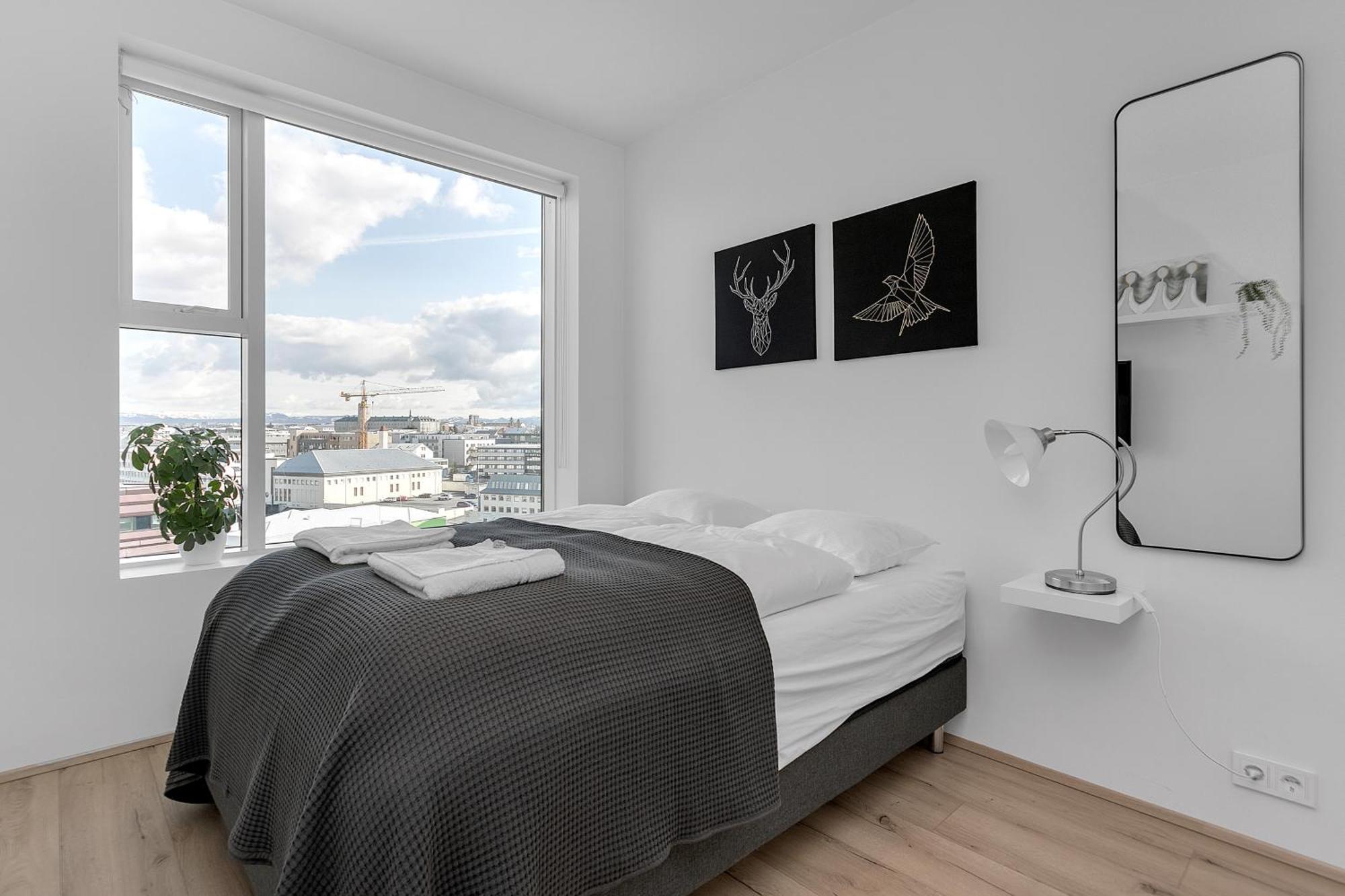 Spacious Luxury 3br With 2 Bathrooms 1003 Reykjavik