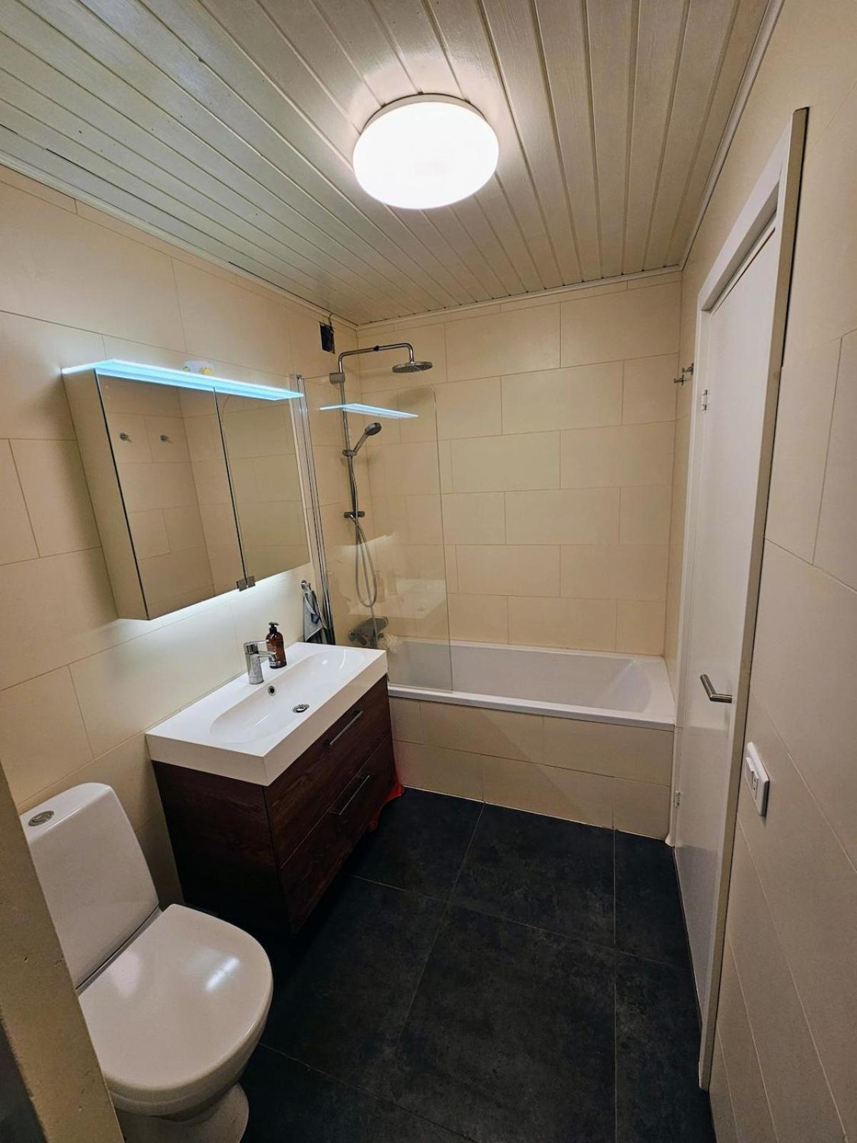 Apartment Spacious And Family Friendly In - Birta Reykjavik