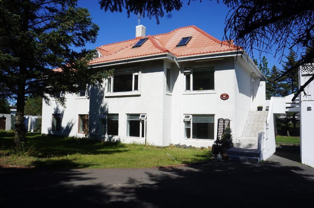 Laugabjarg *