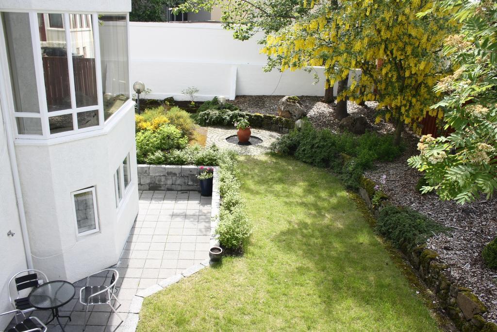 Baldursbra Tjarnargata Guest house 2*