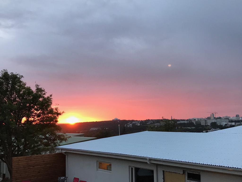 Pousada Iceland Sjf Villa, Hot Tub & Outdoor Sauna Amazing Mountains And View Over