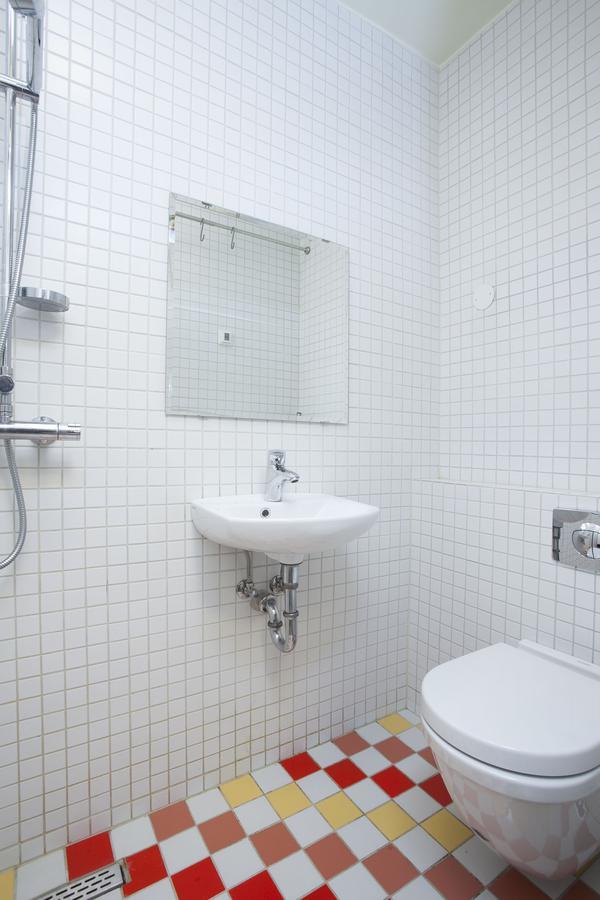 101 Hostal *