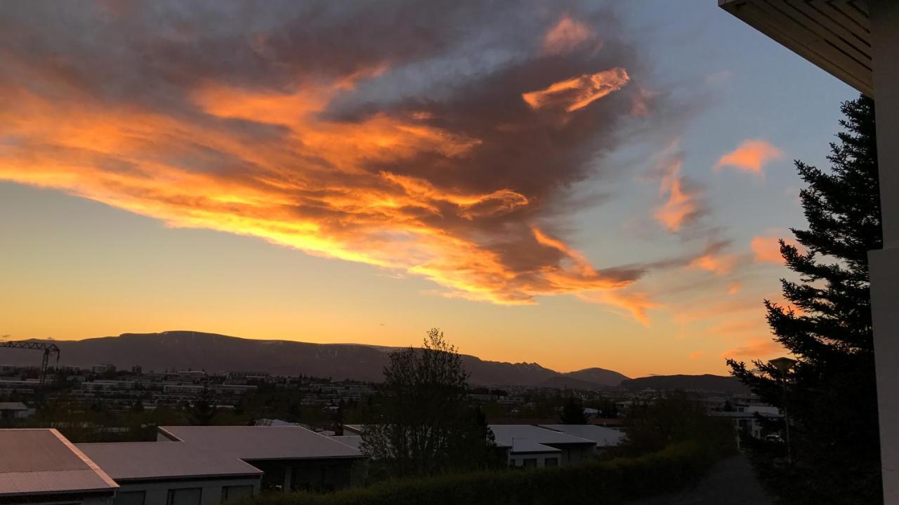 Pousada Iceland Sjf Villa, Hot Tub & Outdoor Sauna Amazing Mountains And View Over *