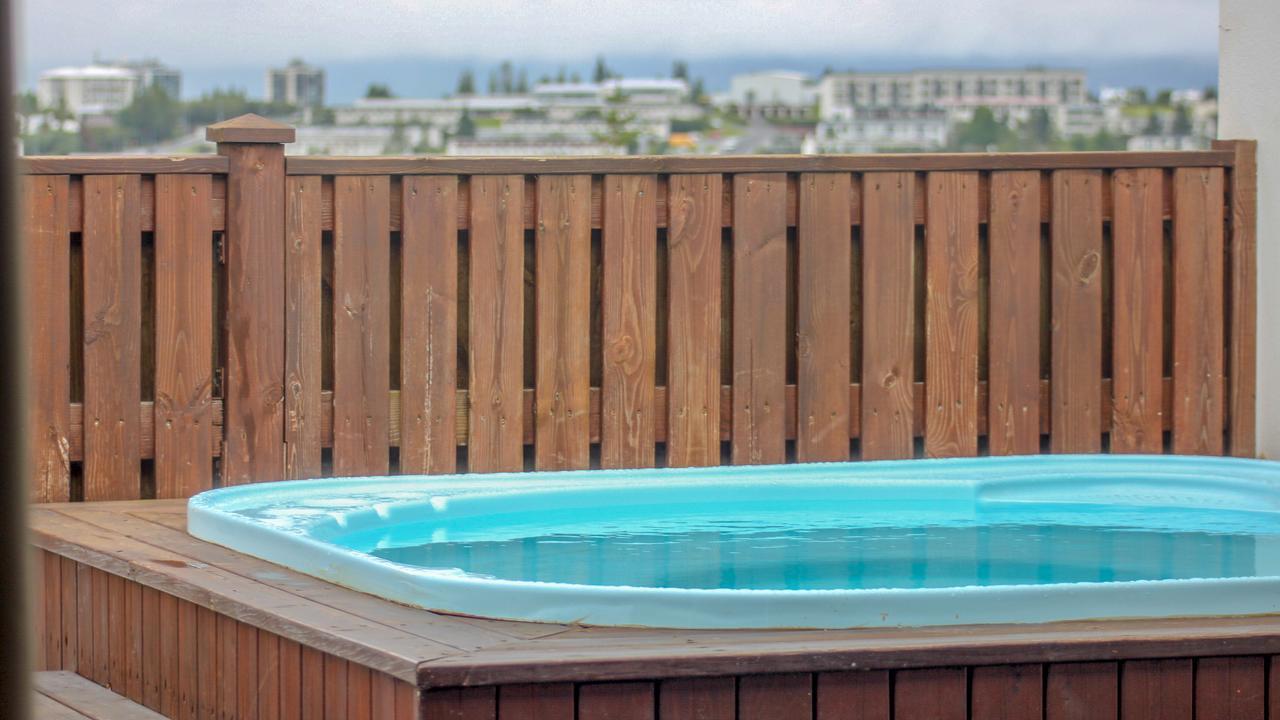 Pousada Iceland Sjf Villa, Hot Tub & Outdoor Sauna Amazing Mountains And View Over Reiquiavique