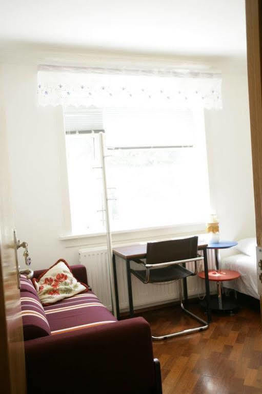 Laugabjarg Guest house