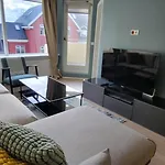 Downtown Cosy Condo Apartment