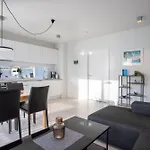Reykjavik 2Br Apartment With Free Parking