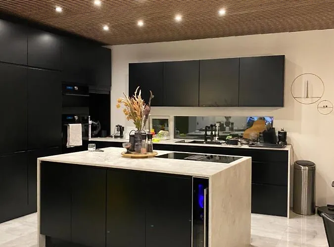 Luxury Villa With Gym And Sauna