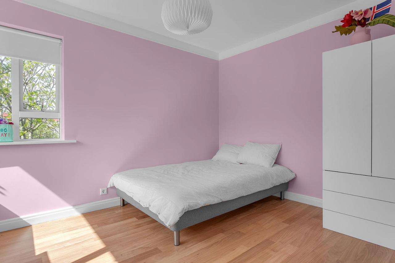 Apartamento Spacious 4 Bedroom Apt - Ideal Location *