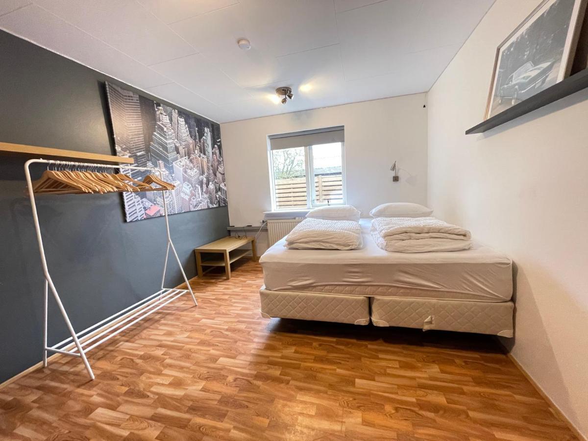 Spacious And Cozy 4 Bedroom House In Ferienhaus