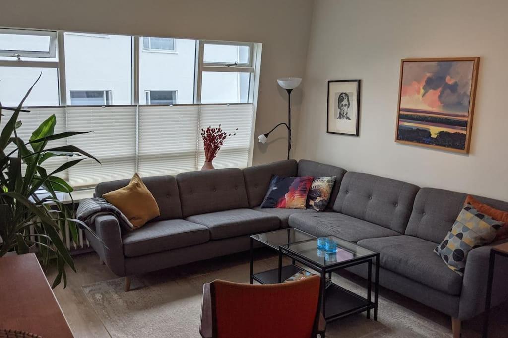 Apartment Modern And Stylish *