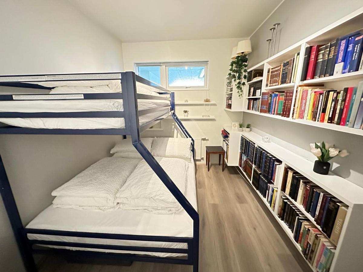 Modern 2 Bedroom In Kopavogur Apartment