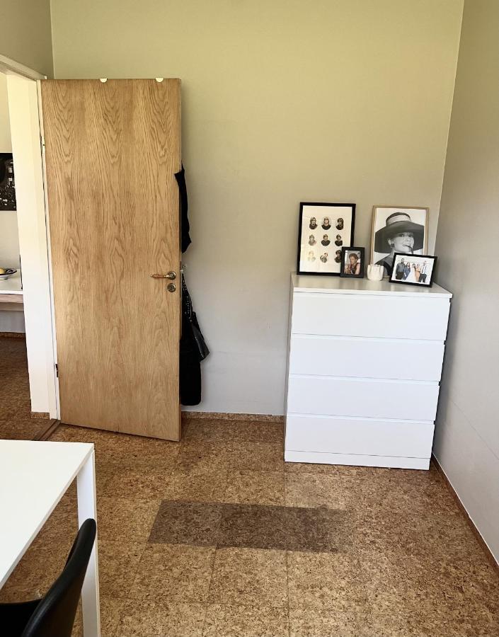 S8 - Cozy 2 Bedroom In * Reykjavík