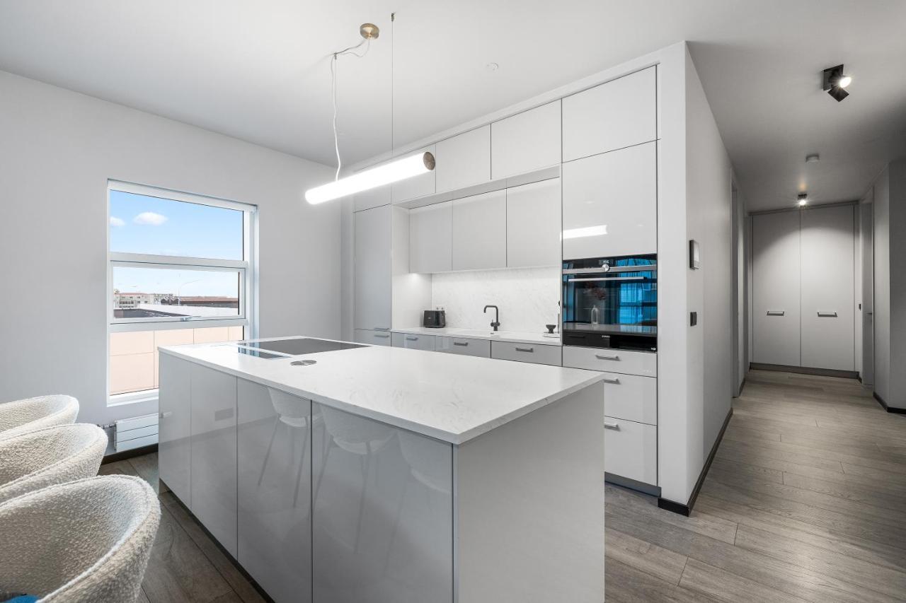 Harbour Lux 3br & 2ba In The Heart Of The With Free Parking Reikiavik