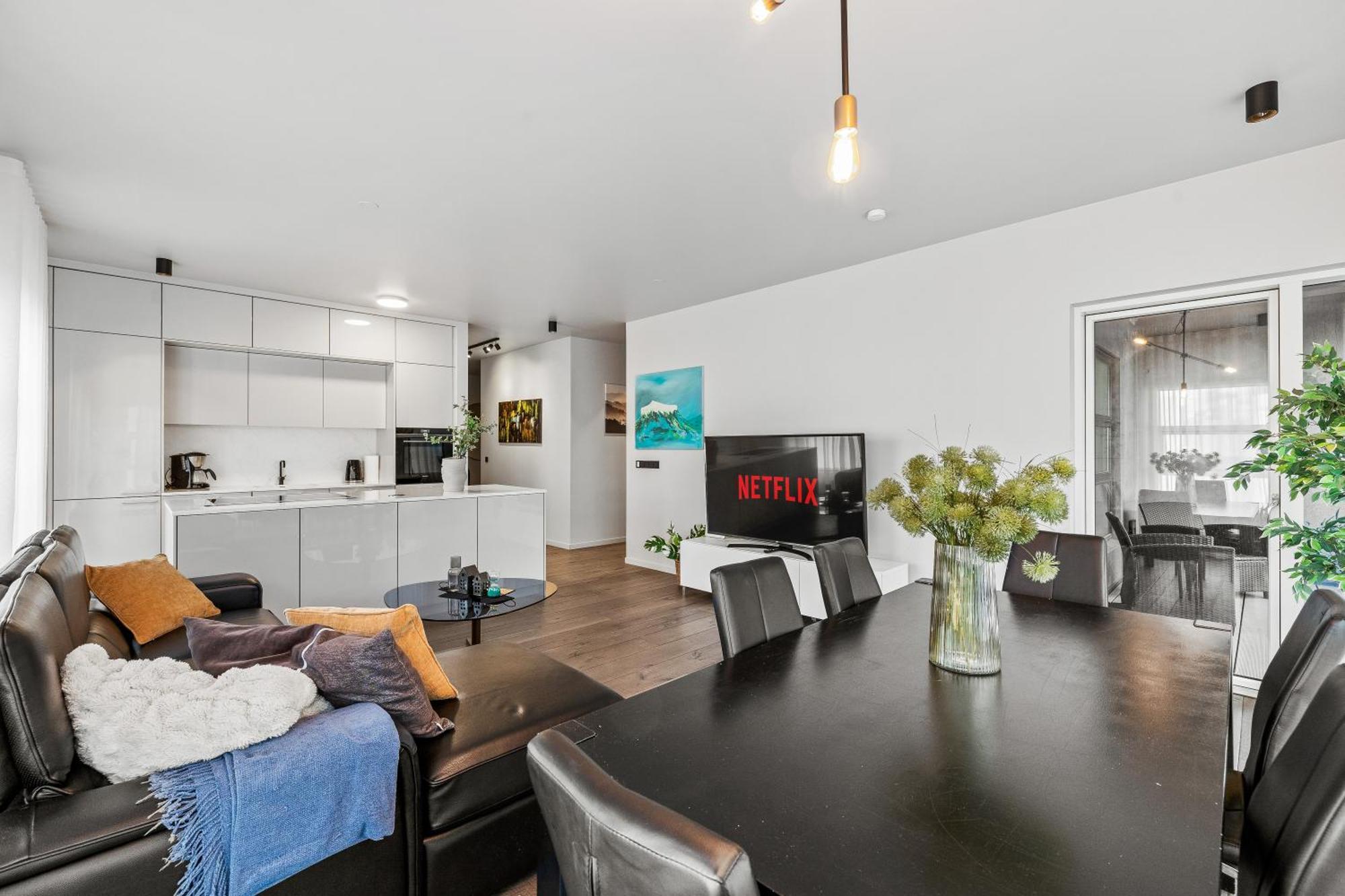 Apartamento Vibrant Hafnatorg I Spacious With Expansive Garage *