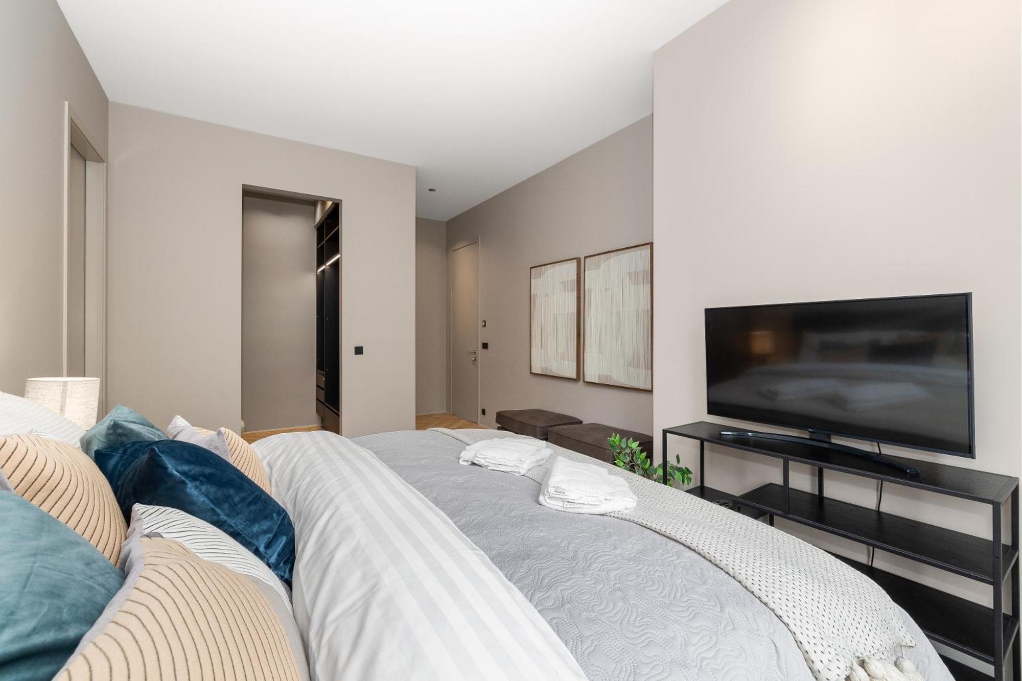 Desirable Penthouse In * Reykjavik