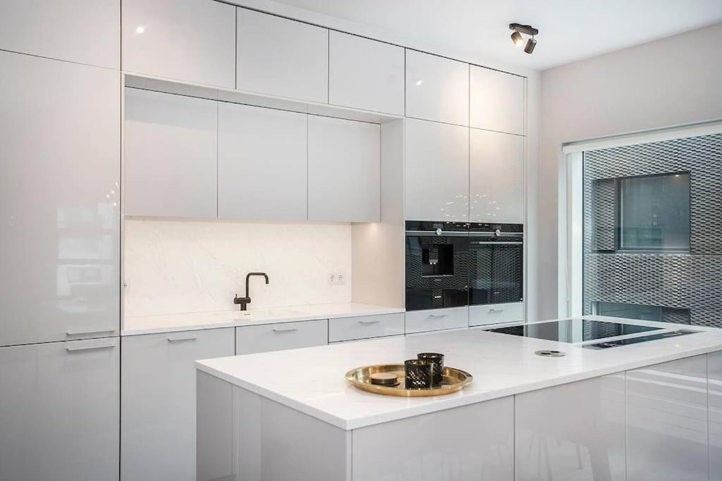 Apartment Modern Lux Retreat With 2br&2ba Heart Of The City