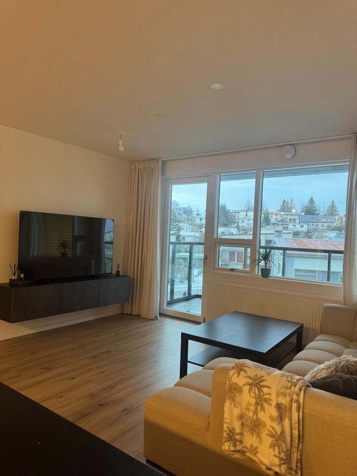 Apartment Minimalistic, Flat, Kopavogur Reykjavík