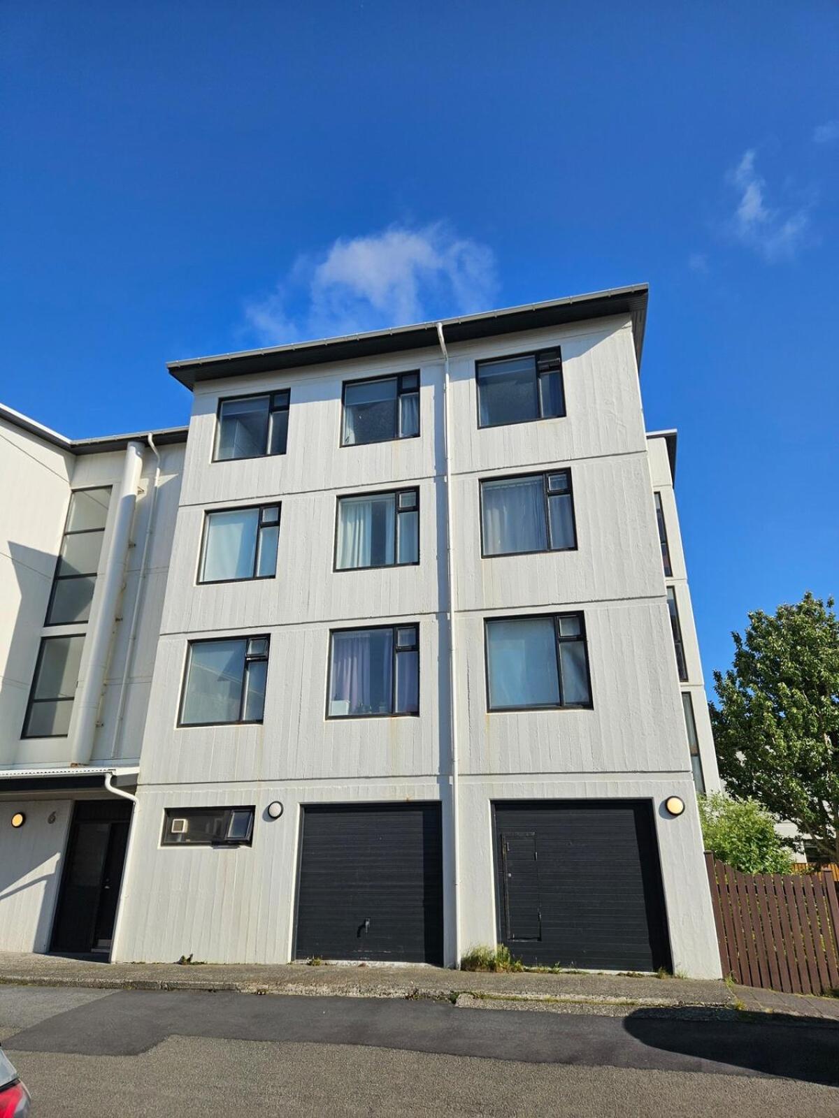 Apartment Spacious And Family Friendly In - Birta *