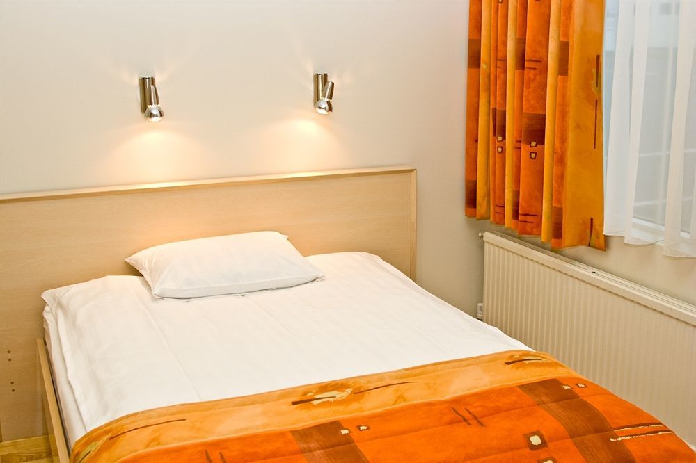 Hotel Hraun 3*