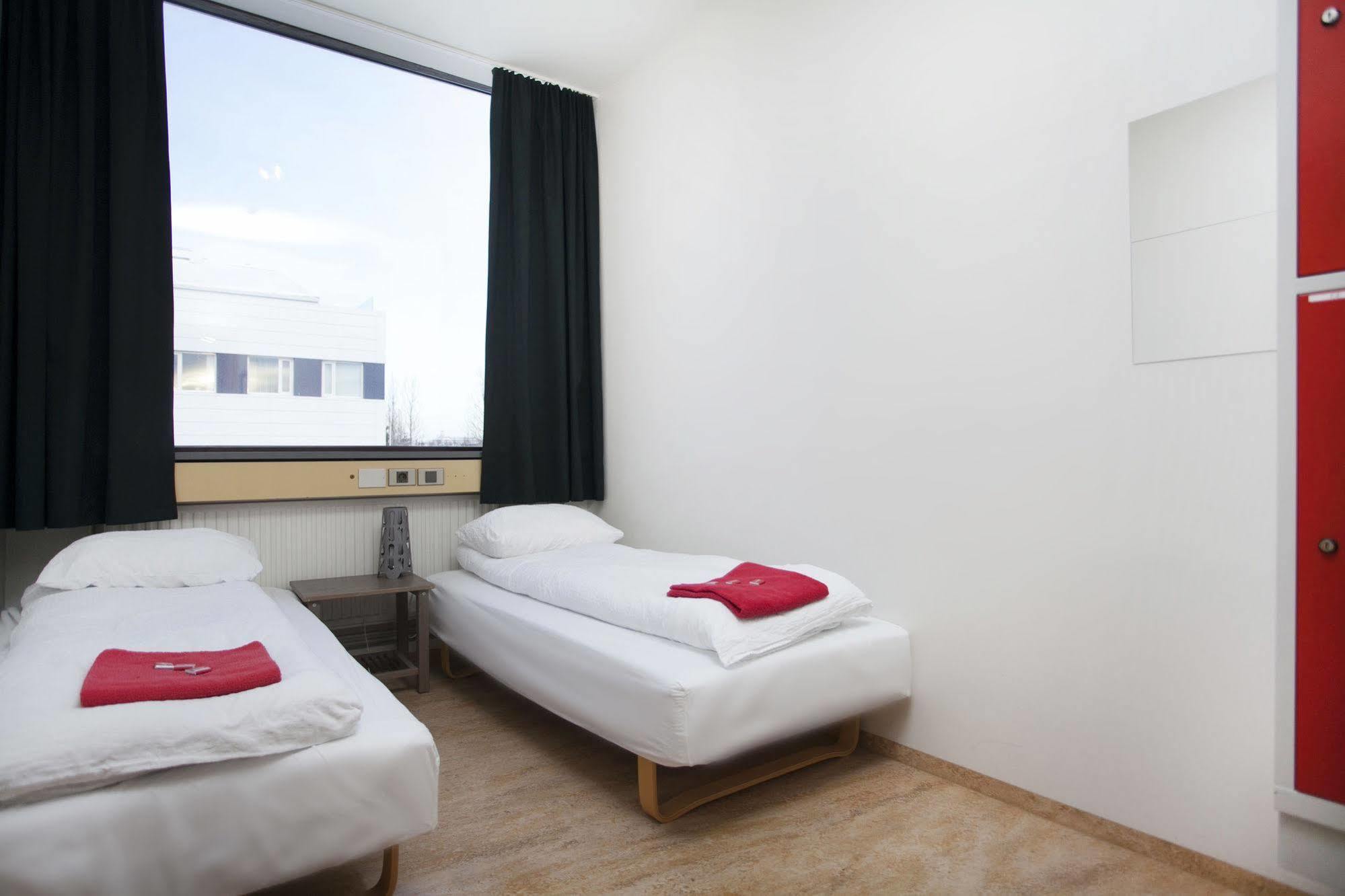 Bus - Terminal Hostal *