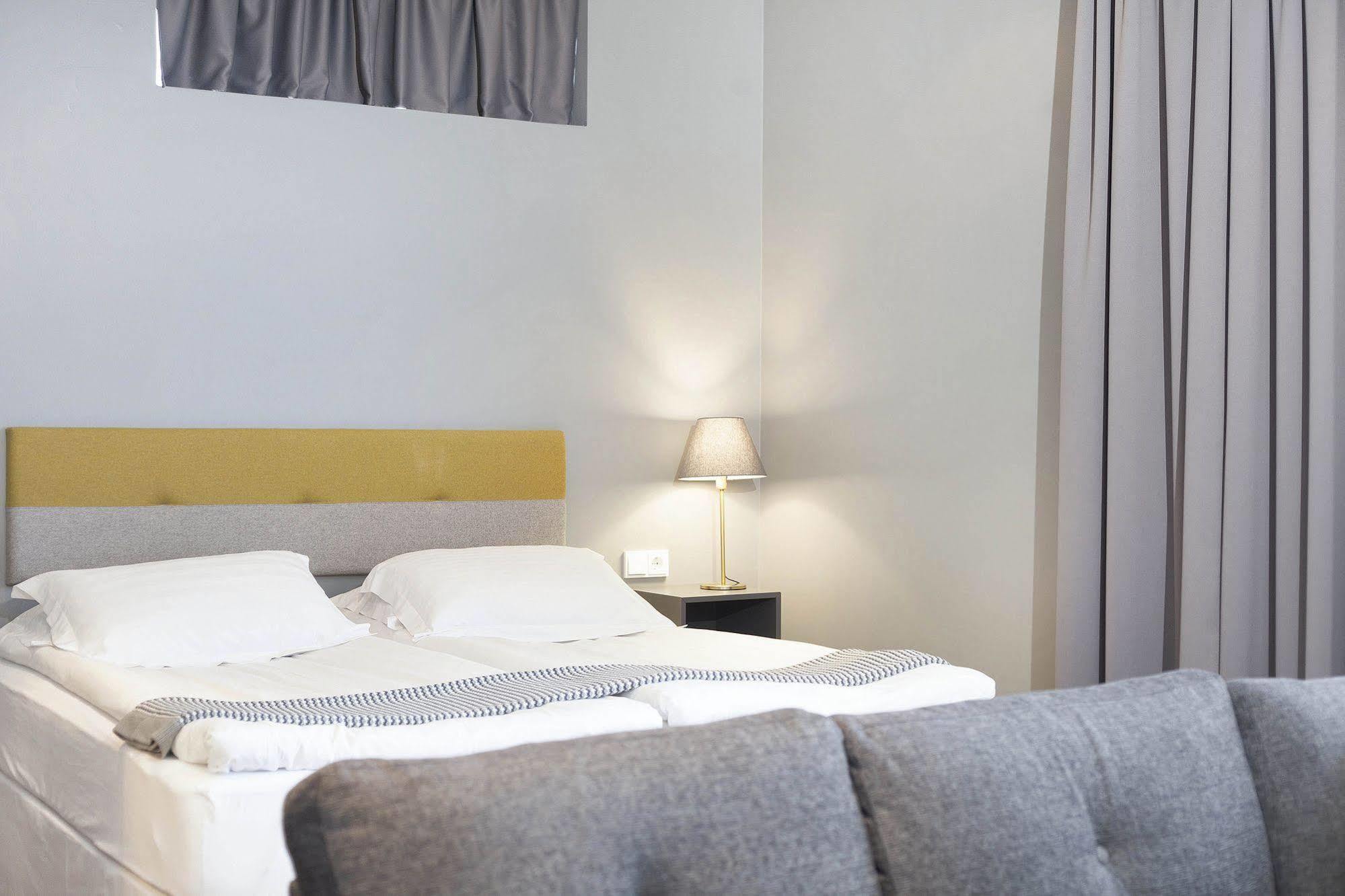 Hotel Hraun 3*